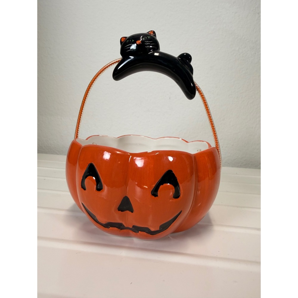Galerie Halloween Ceramic Pumpkin Candy Bowl Black Cat Handle Jack-O-Lantern